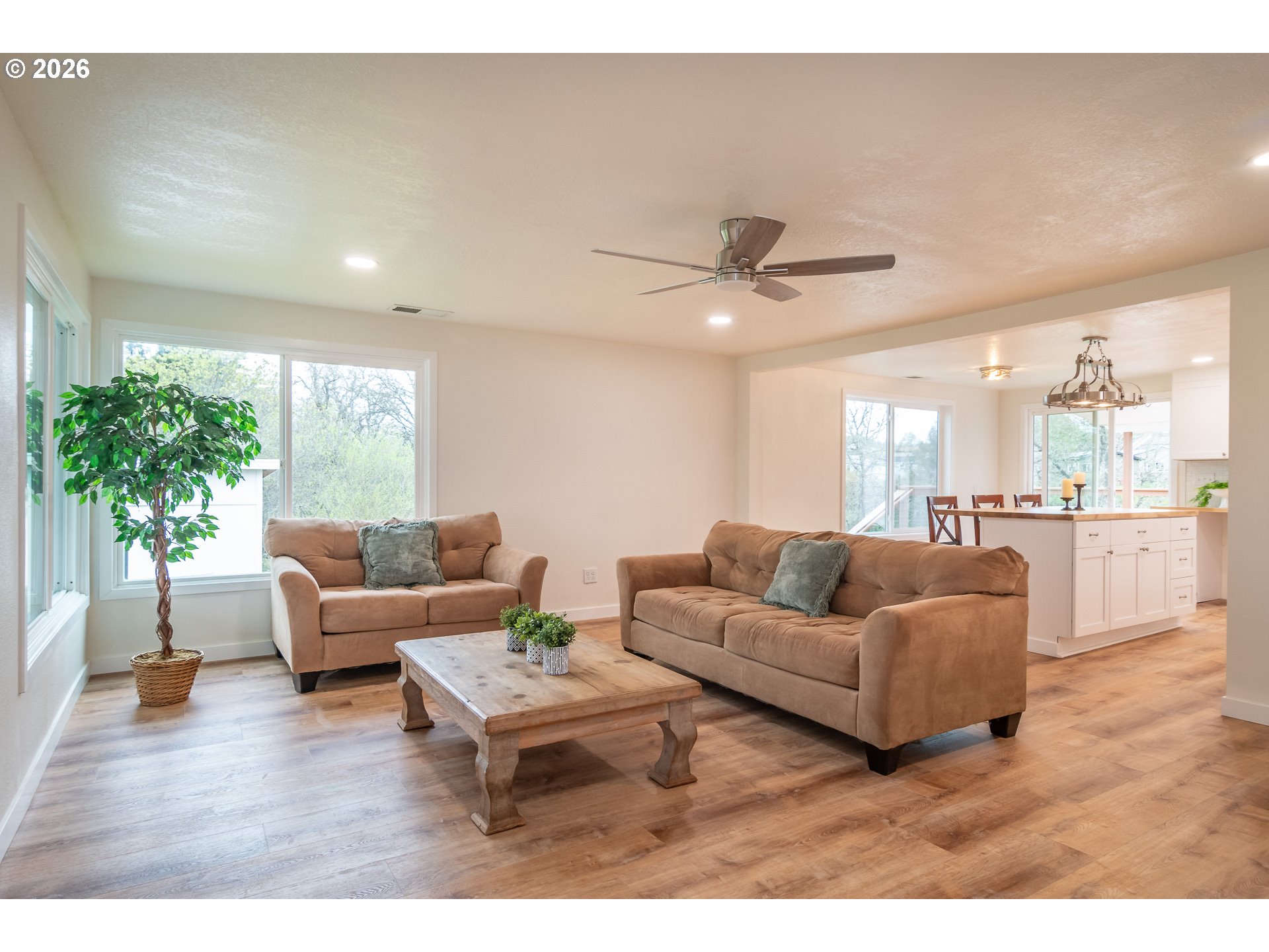 3660 Carnes Road Roseburg, OR 97471 - Photo 2 of 30