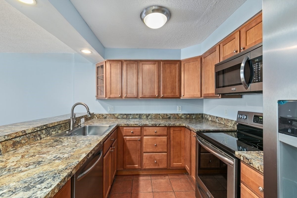 154 Lynnway, Unit 303 Lynn, MA 01902 - Photo 4 of 25