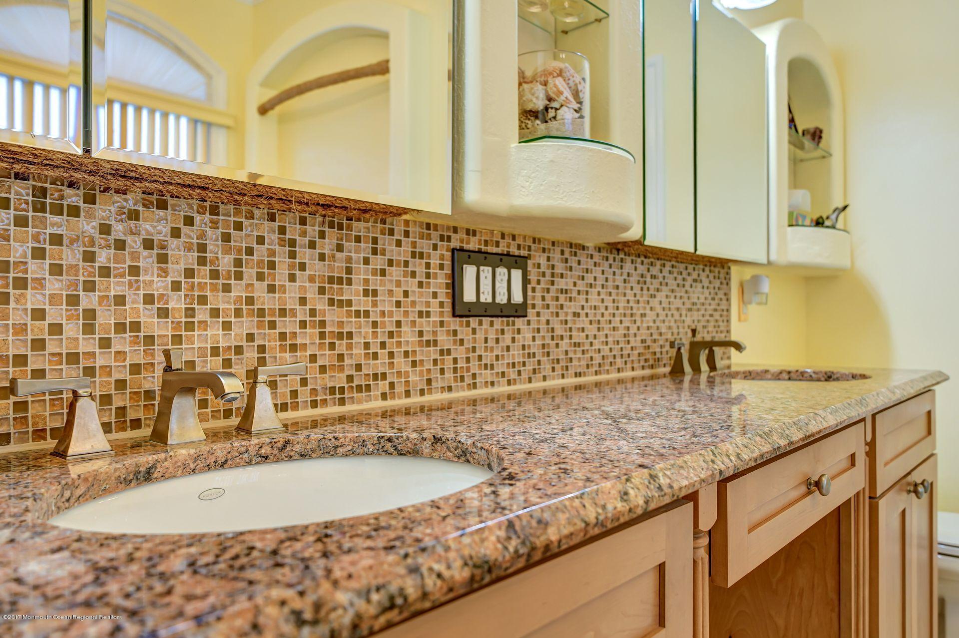 54 Bay Hill Road Lakewood, NJ 08701 - Photo 42 of 48 42