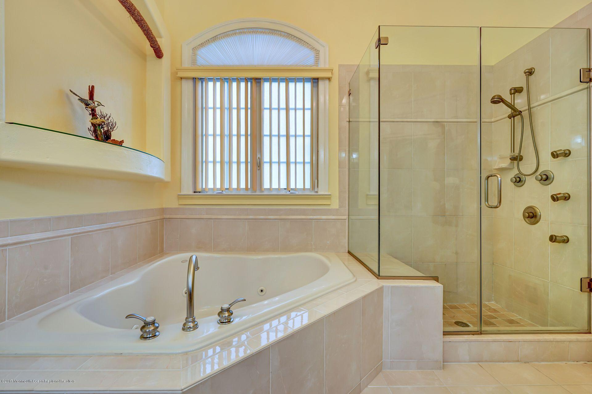 54 Bay Hill Road Lakewood, NJ 08701 - Photo 43 of 48 43