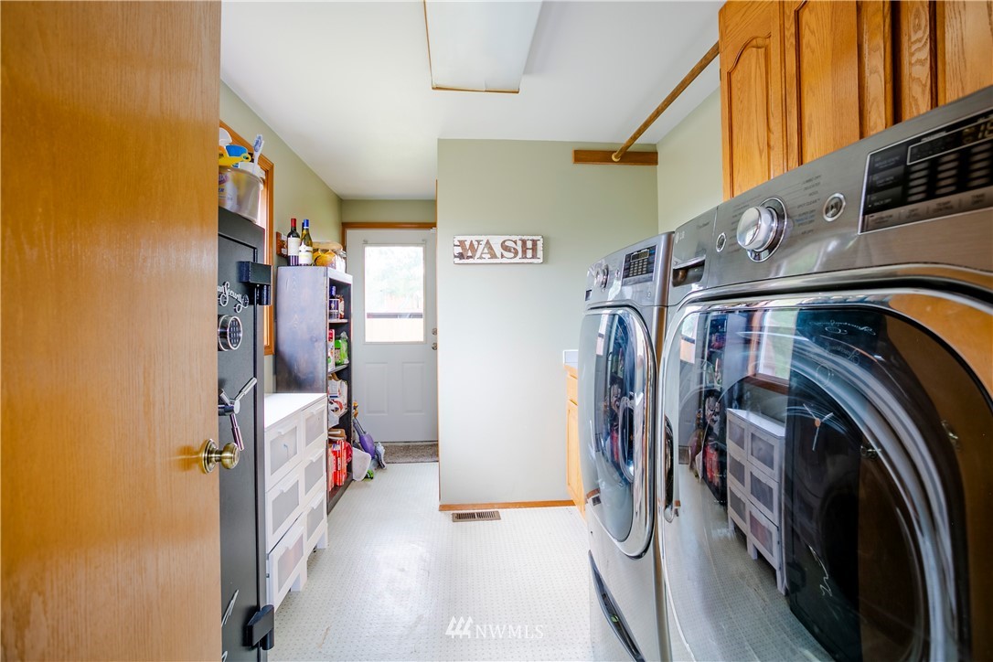 3209 Stanwood Bryant Road Arlington, WA 98223 - Photo 13 of 25 Gallery Image 13