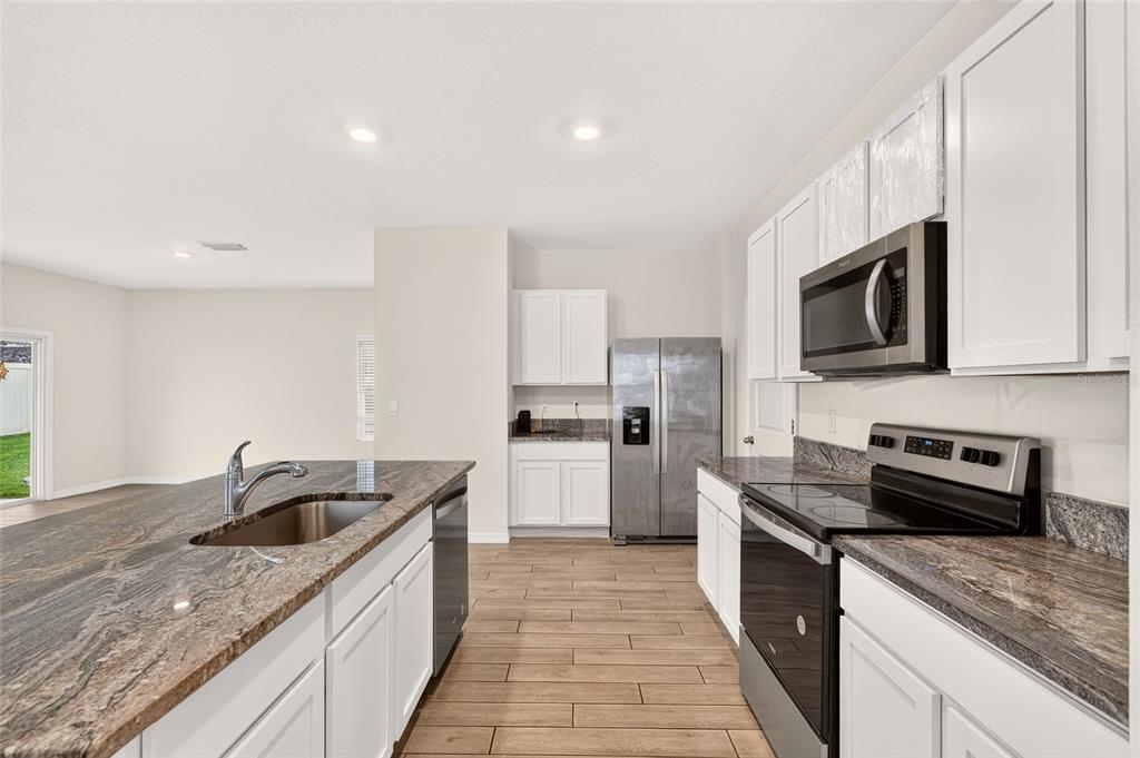 5147 Southwest 47th Lane Gainesville, FL 32608 - Photo 13 of 45 Gallery Image 13