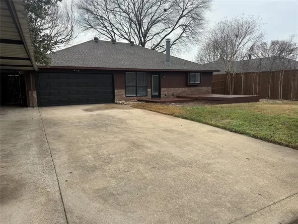 $374,900 | 1401 Flameleaf Drive, Allen, TX 75002