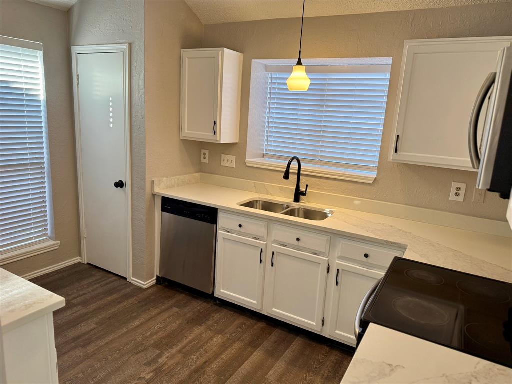 1401 Flameleaf Drive Allen, TX 75002 - Photo 8 of 26