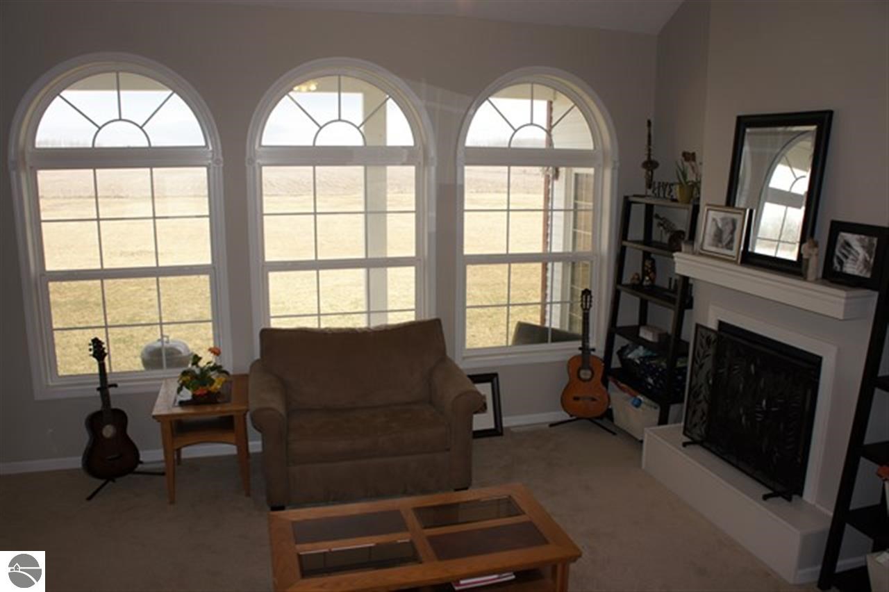 4575 East Jordan Road Mount Pleasant, MI 48858 - Photo 3 of 22 1783005-3.JPG