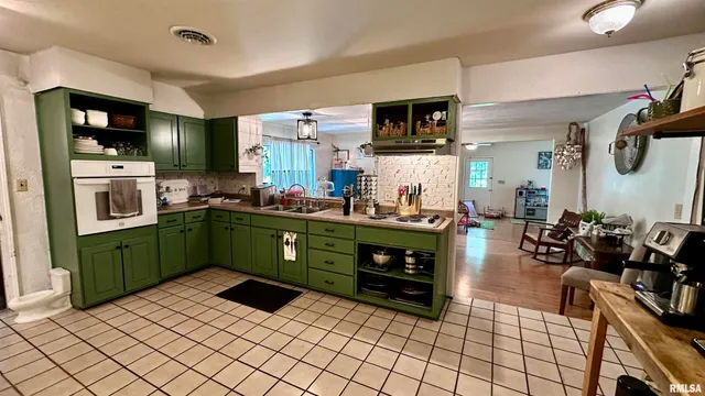 $170,000 | 909 North Road, West Frankfort, IL 62896