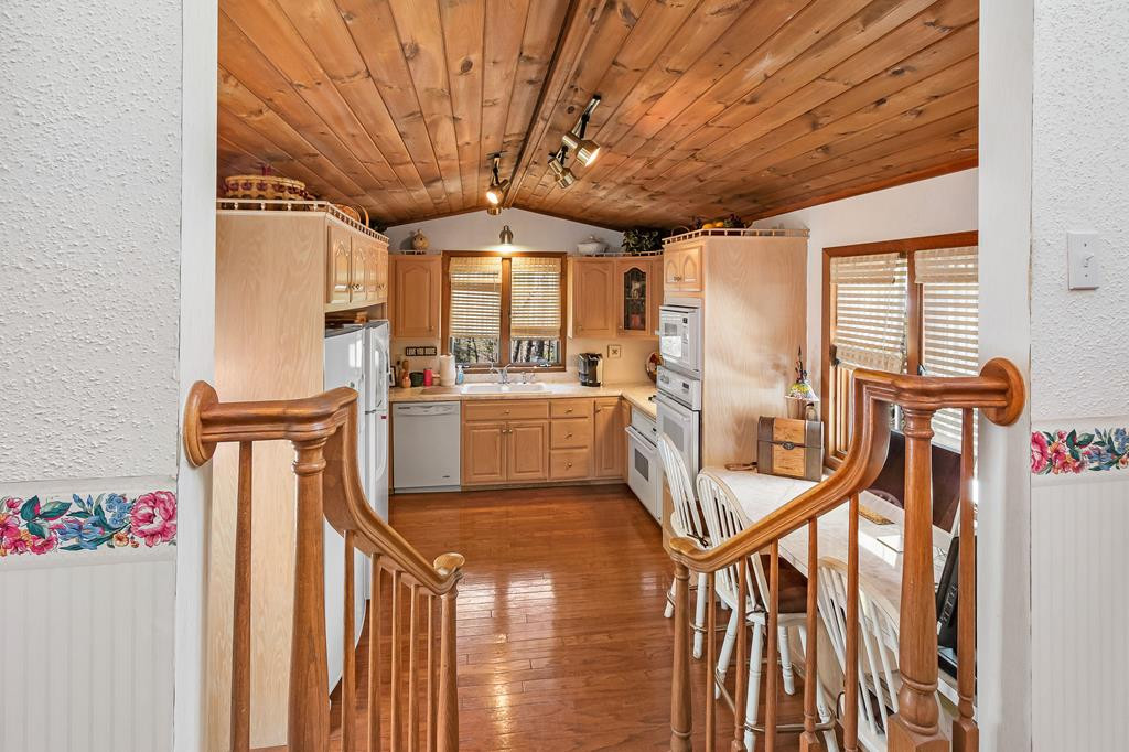1240 Village Road Murphy, NC 28906 - Photo 20 of 83