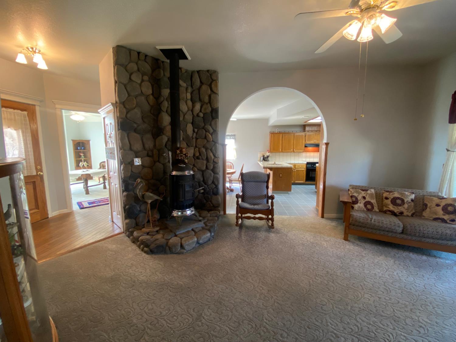 345 Riviera Way Turlock, CA 95382 - Photo 12 of 35