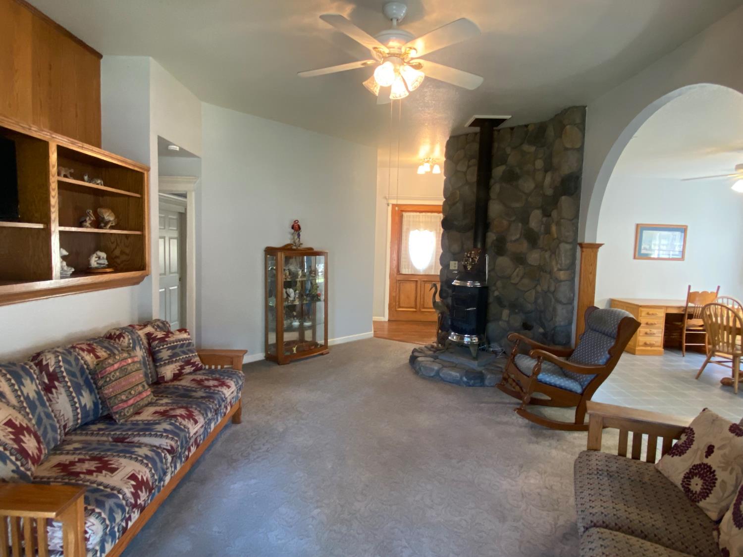 345 Riviera Way Turlock, CA 95382 - Photo 13 of 35