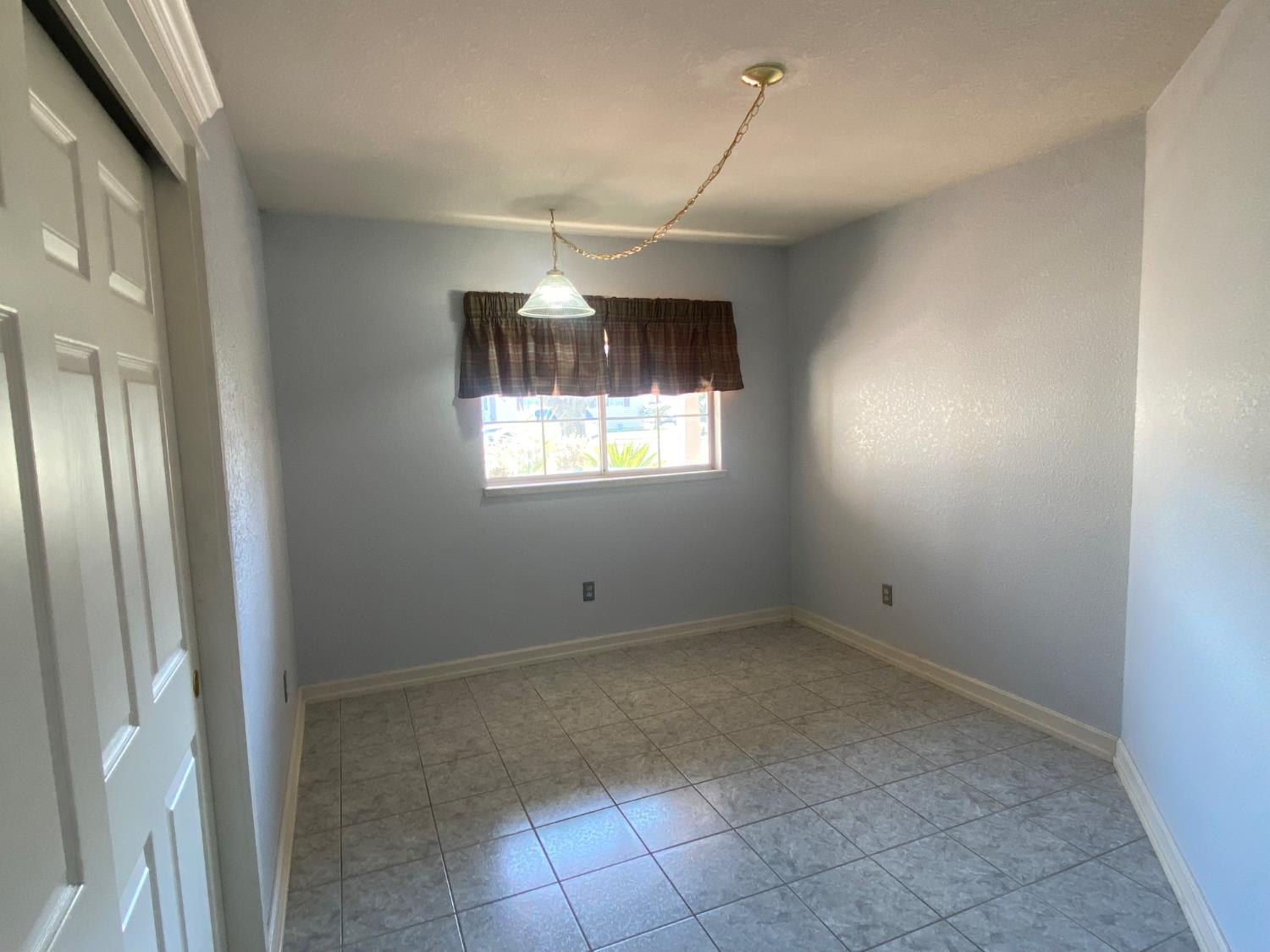 345 Riviera Way Turlock, CA 95382 - Photo 17 of 35