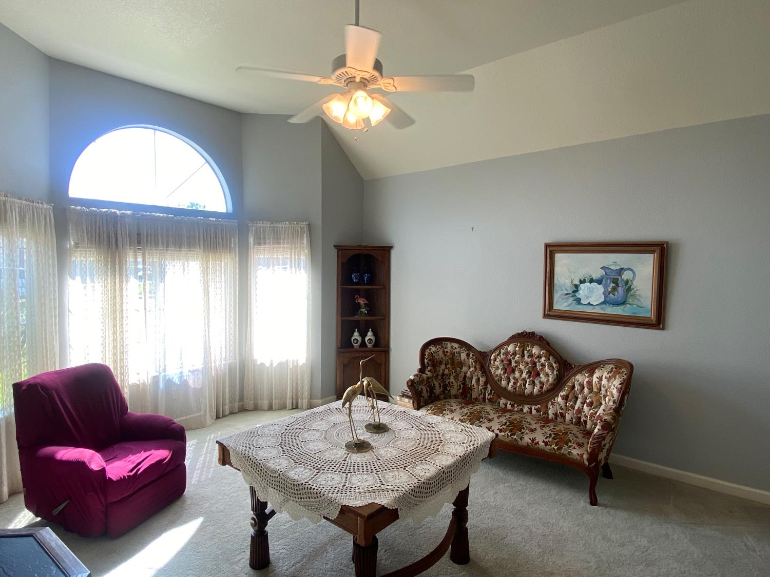 345 Riviera Way Turlock, CA 95382 - Photo 4 of 35