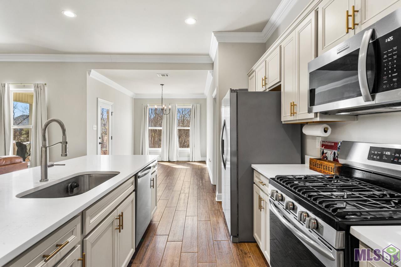 11108 Maitland Avenue Baton Rouge, LA 70810 - Photo 2 of 19