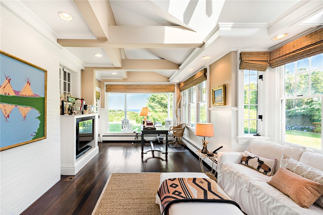 12 Westerly Road Westerly, RI 02891 - Photo 13 of 40