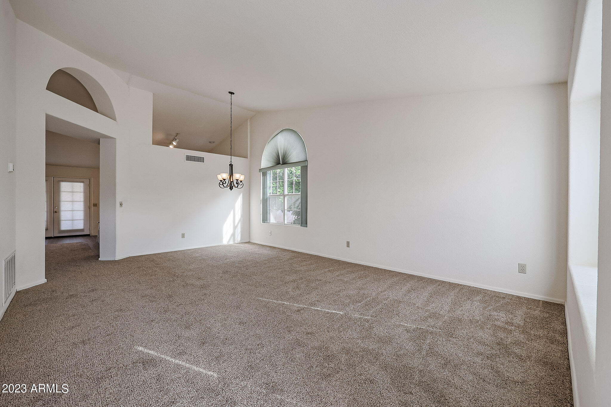 7664 West Redfield Road Peoria, AZ 85381 - Photo 13 of 35 B (9)