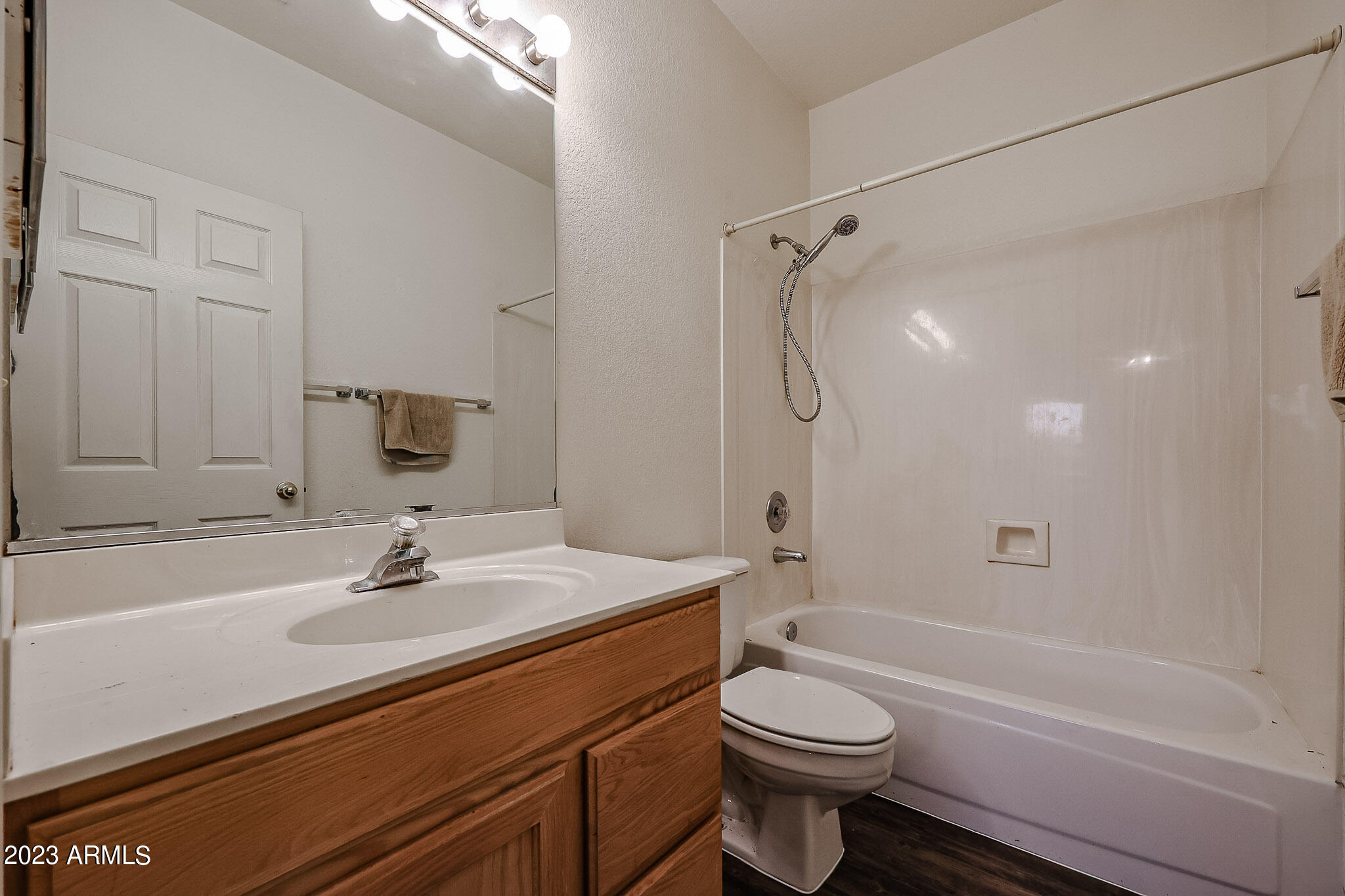 7664 West Redfield Road Peoria, AZ 85381 - Photo 24 of 35 B (21)