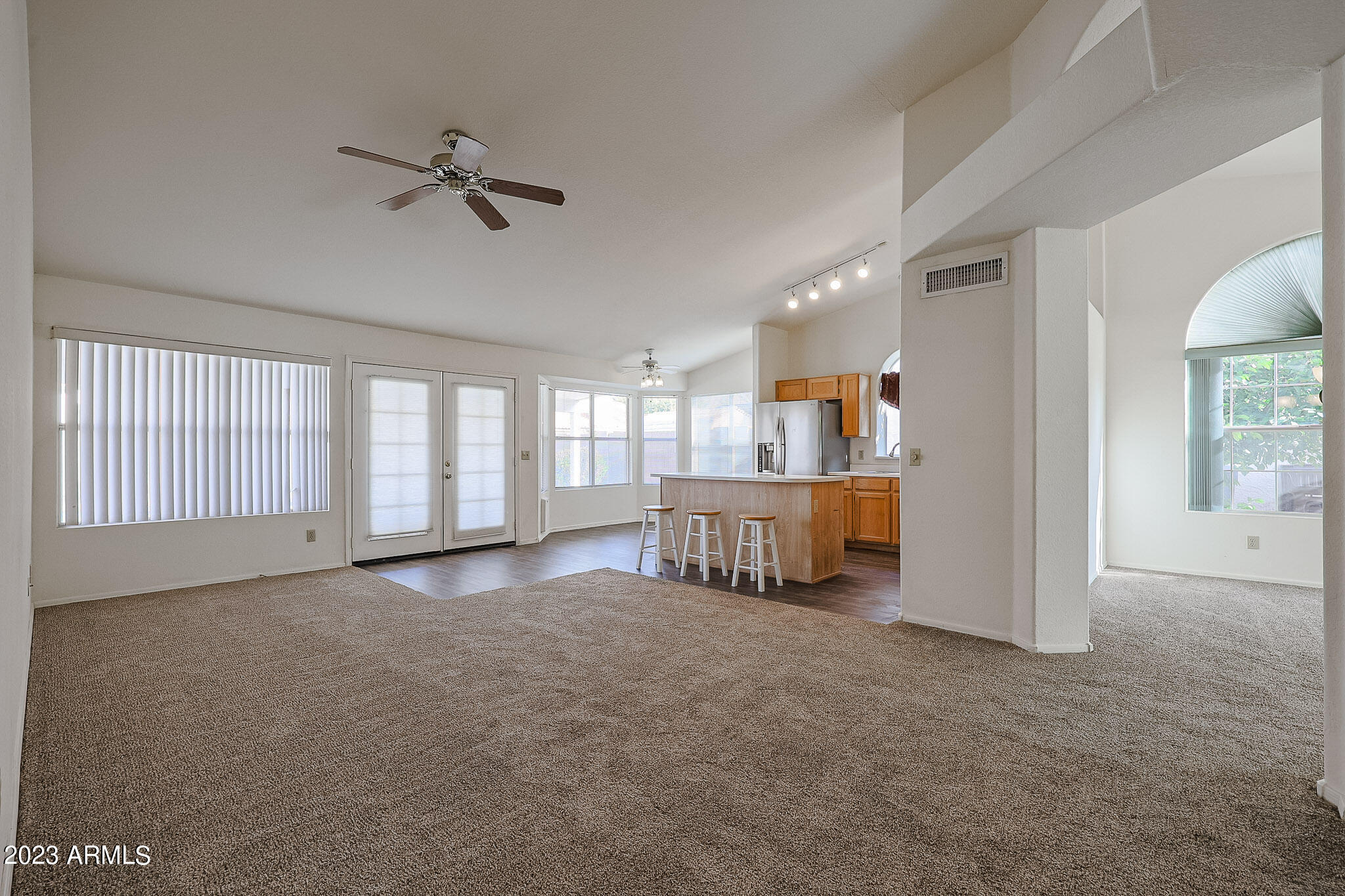 7664 West Redfield Road Peoria, AZ 85381 - Photo 5 of 35 B (1)