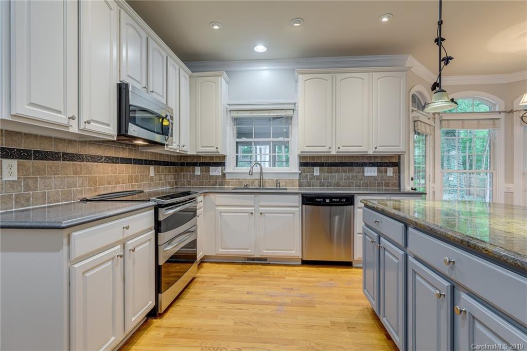 1312 Golden Ridge Road Lake Wylie, SC 29710 - Photo 17 of 47