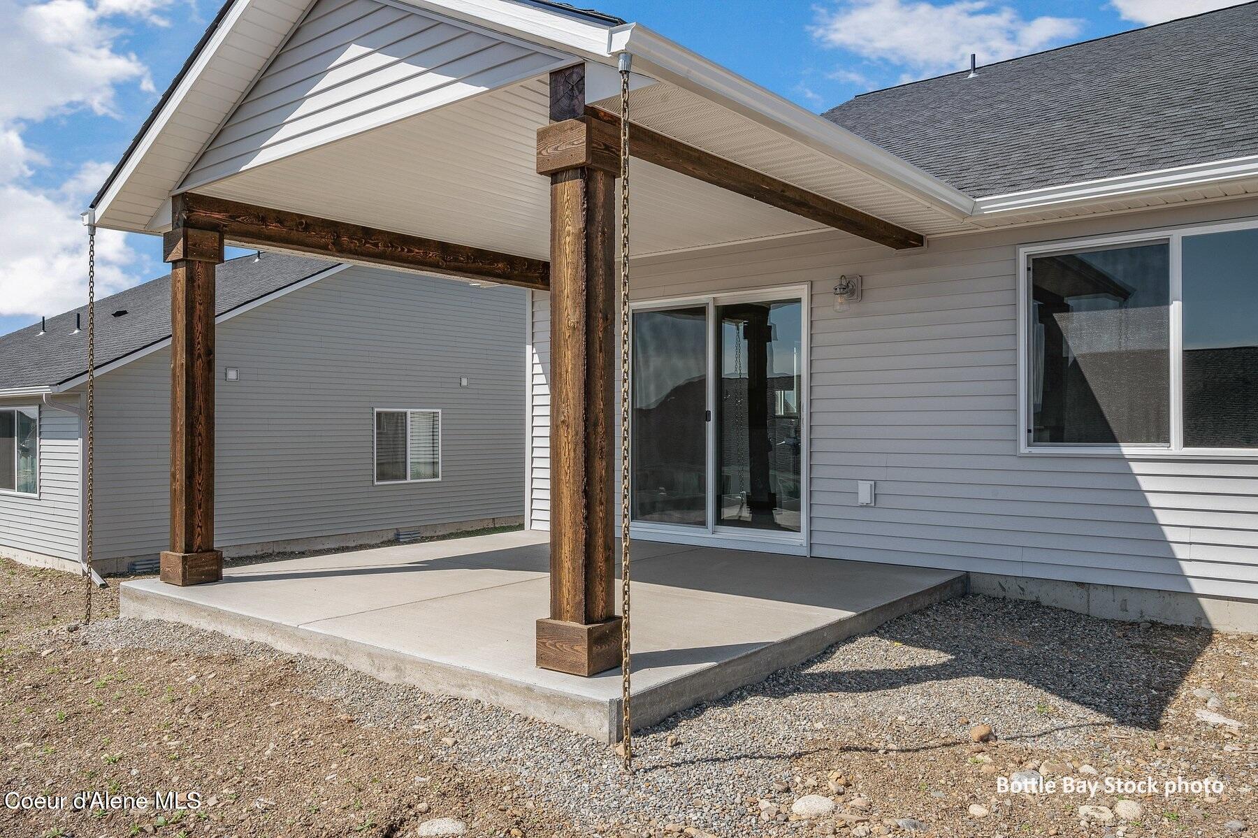11834 North Entwistle Way Rathdrum, ID 83858 - Photo 22 of 28 22 Covered back patio