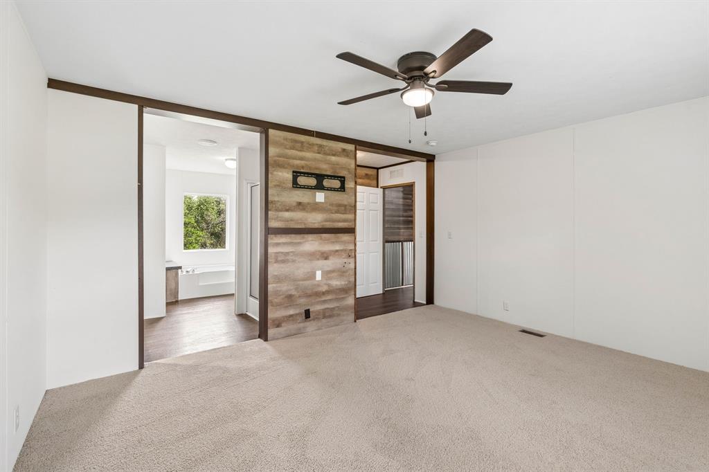 139 Cedar Drive Azle, TX 76020 - Photo 13 of 31