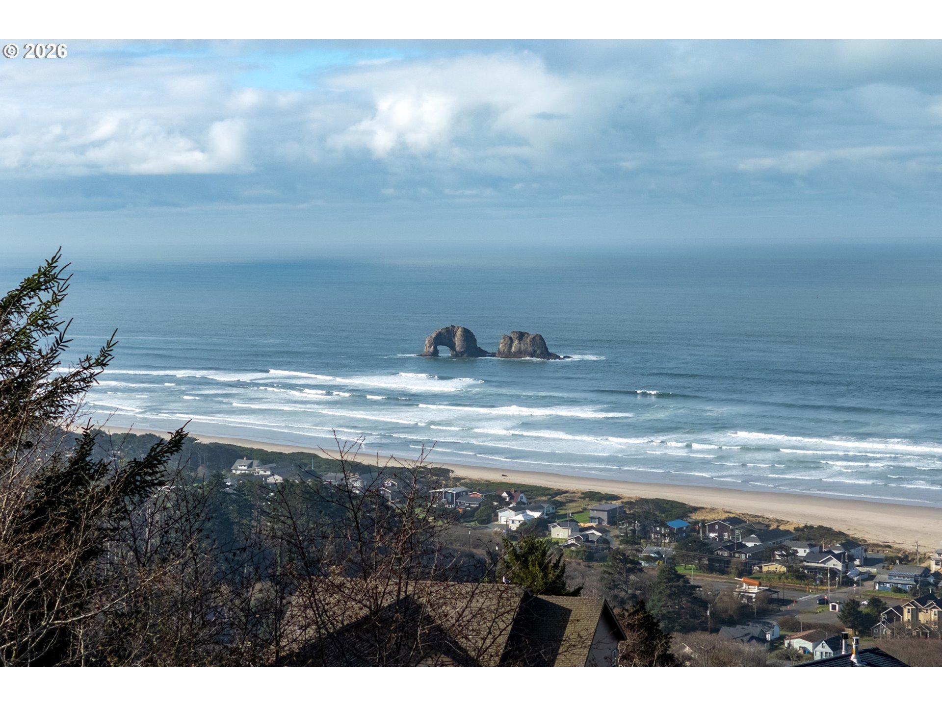 409 Crest Terrace Rockaway Beach, OR 97136 - Photo 11 of 45