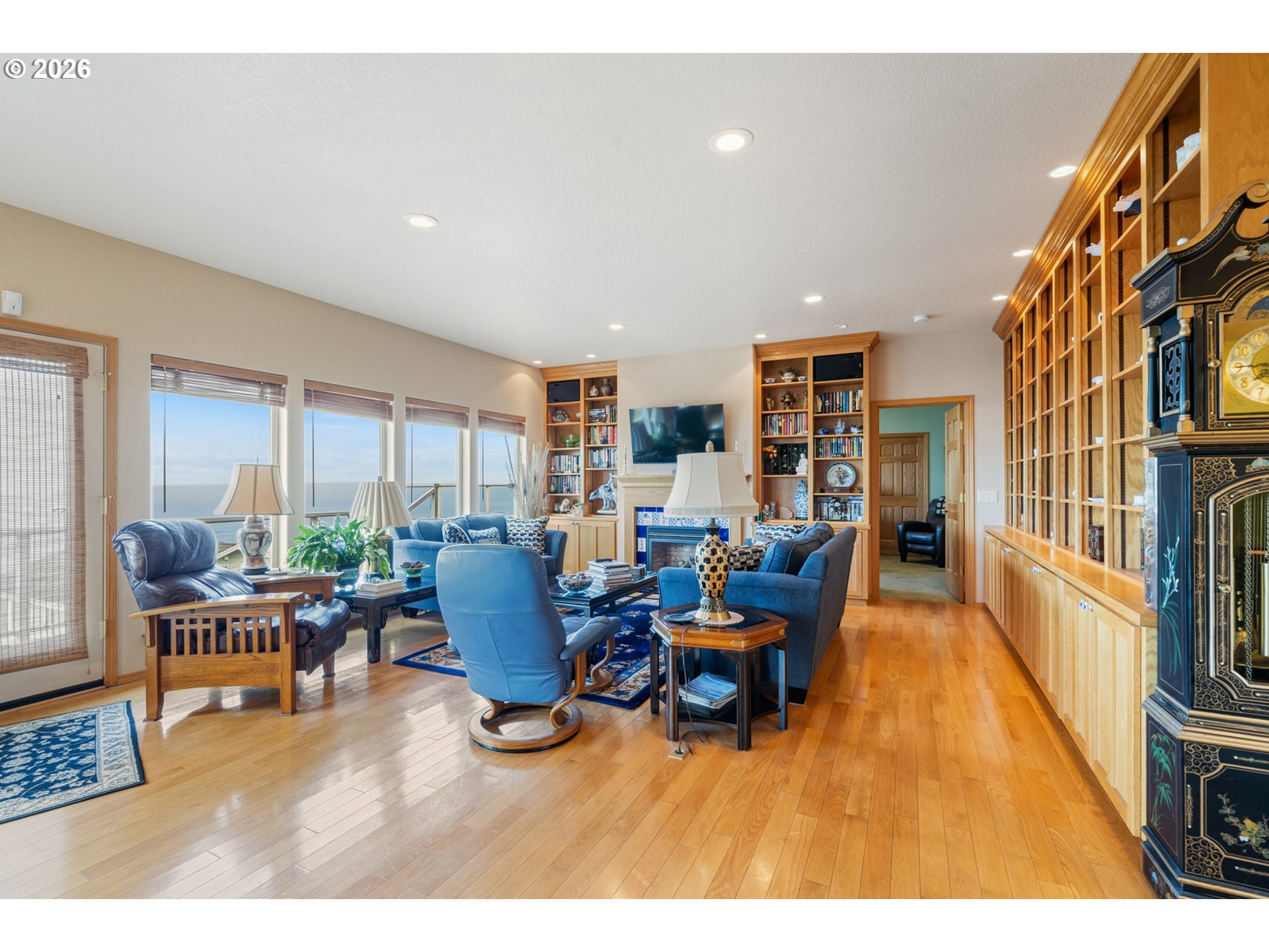 409 Crest Terrace Rockaway Beach, OR 97136 - Photo 13 of 45