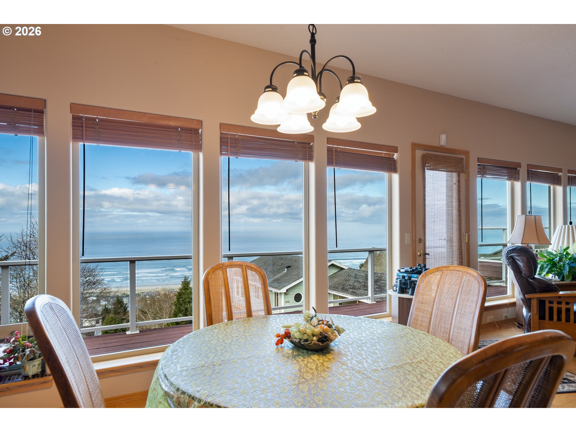 409 Crest Terrace Rockaway Beach, OR 97136 - Photo 4 of 45