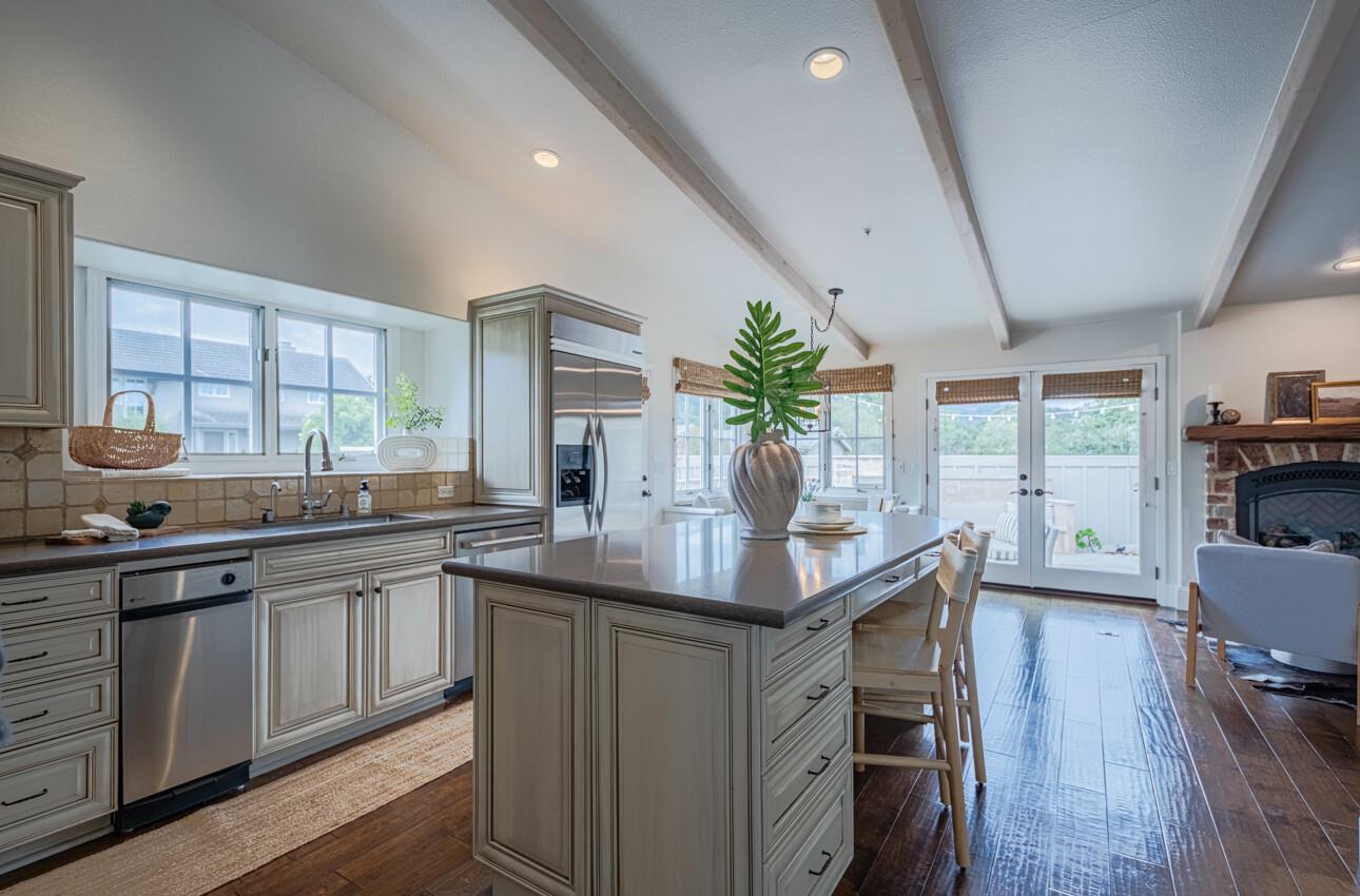 25603 Creekview Circle Salinas, CA 93908 - Photo 16 of 66