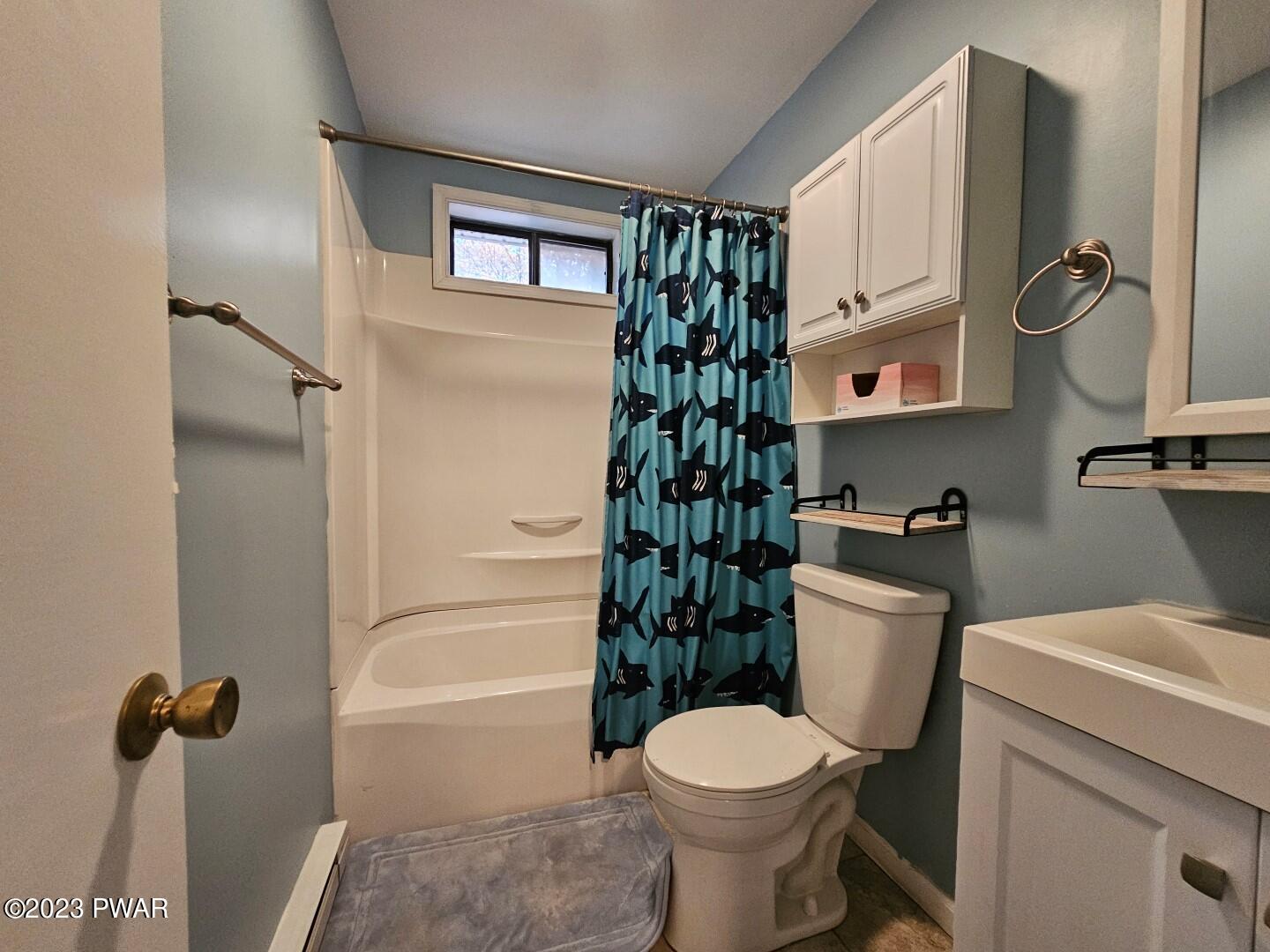 4 Chelsea Road Hawley, PA 18428 - Photo 11 of 22 11-bath 2 (Large)