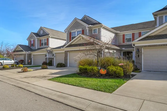 $399,900 | 804 Riviera Drive, Lawrenceburg, IN 47025