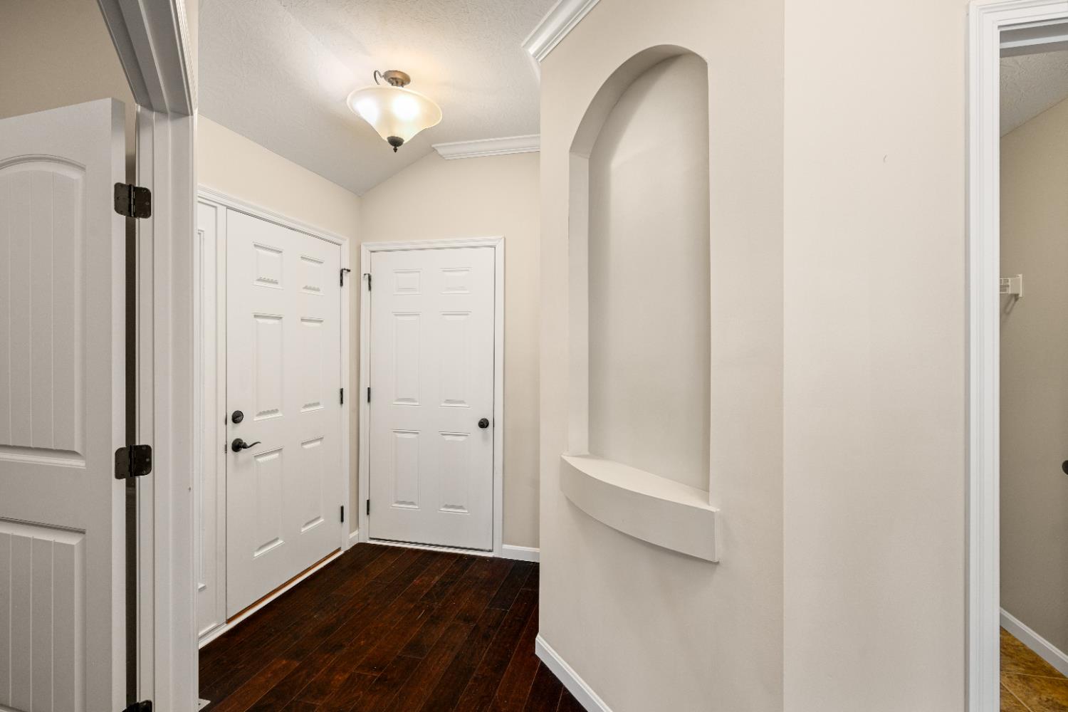 804 Riviera Drive Lawrenceburg, IN 47025 - Photo 5 of 51