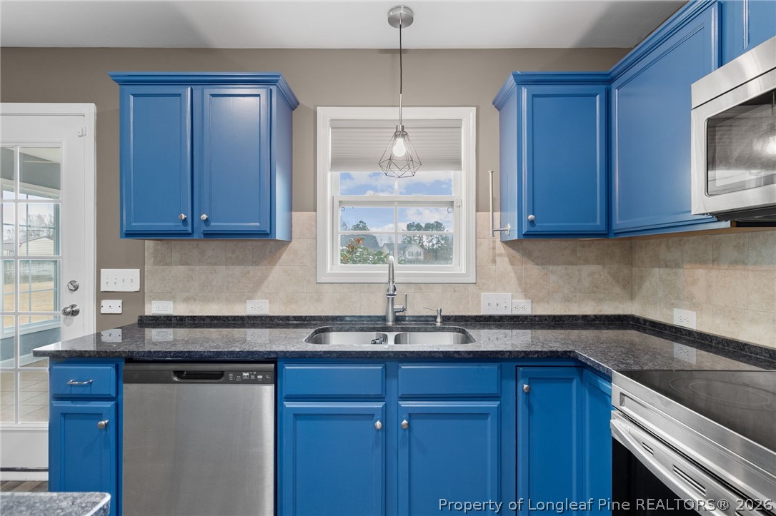 269 Declaration Drive Raeford, NC 28376 - Photo 16 of 48