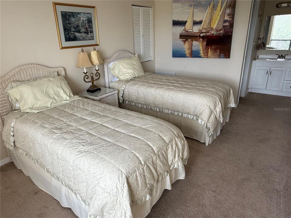 6157 Midnight Pass Road, Unit F22 Sarasota, FL 34242 - Photo 29 of 46