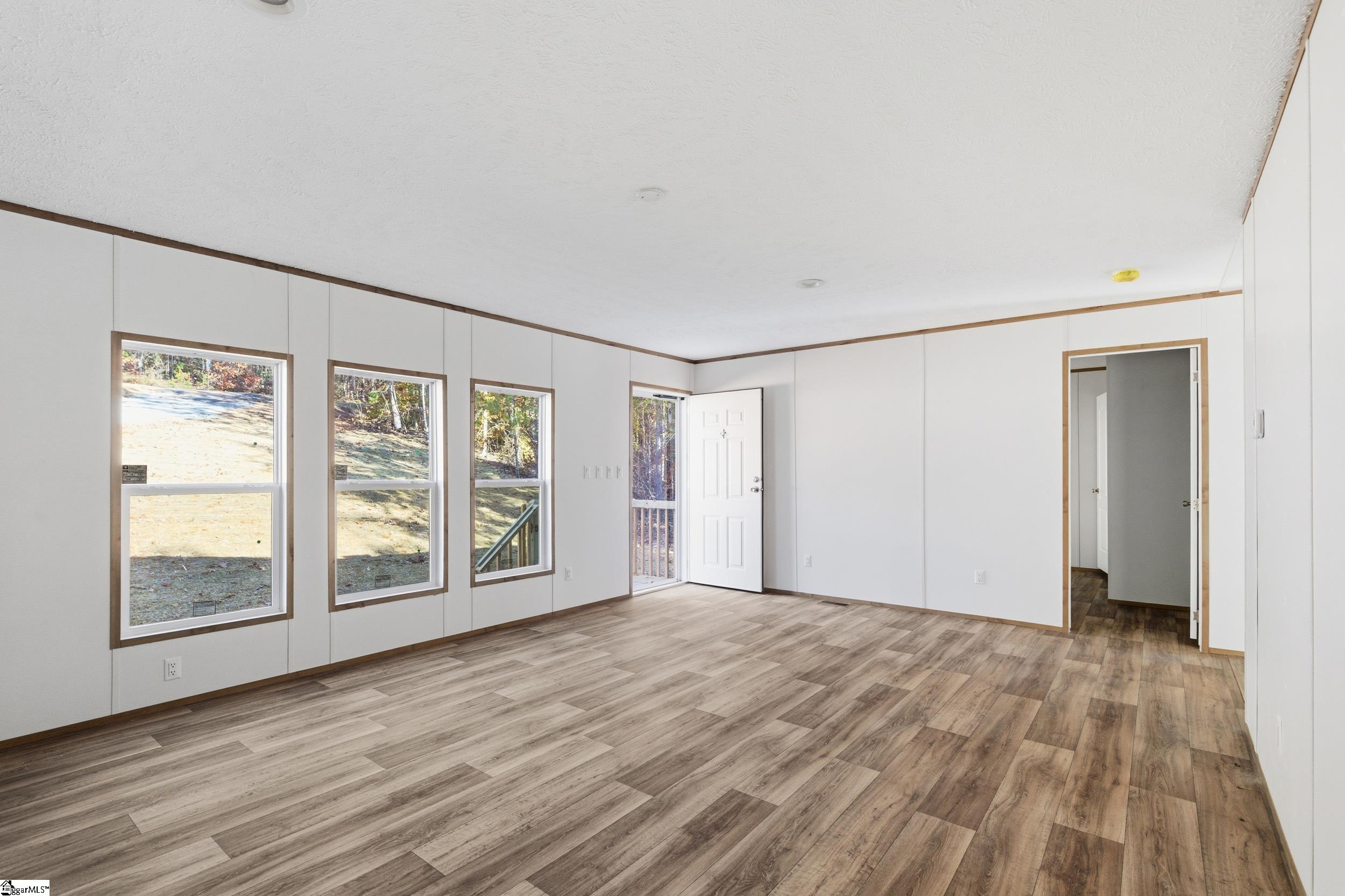 119 Ridgedale Road Six Mile, SC 29682 - Photo 12 of 26