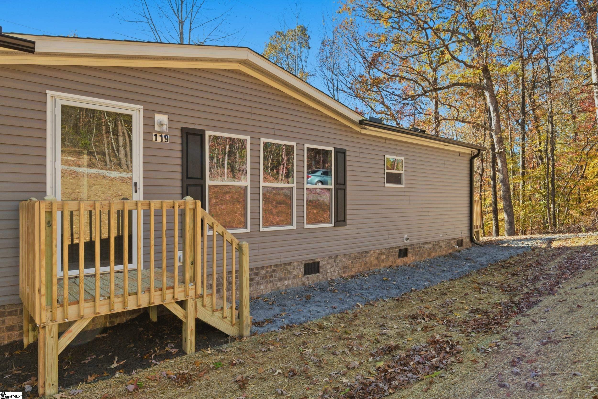 119 Ridgedale Road Six Mile, SC 29682 - Photo 5 of 26