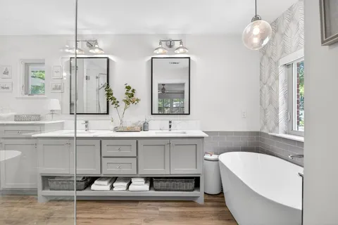 $1,295,000 | 3712 Fox Hollow, Fort Worth, TX 76109
