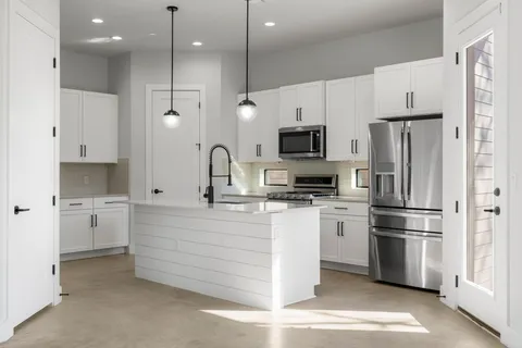 $680,000 | 1405 Perez Street, Unit 1, Austin, TX 78721