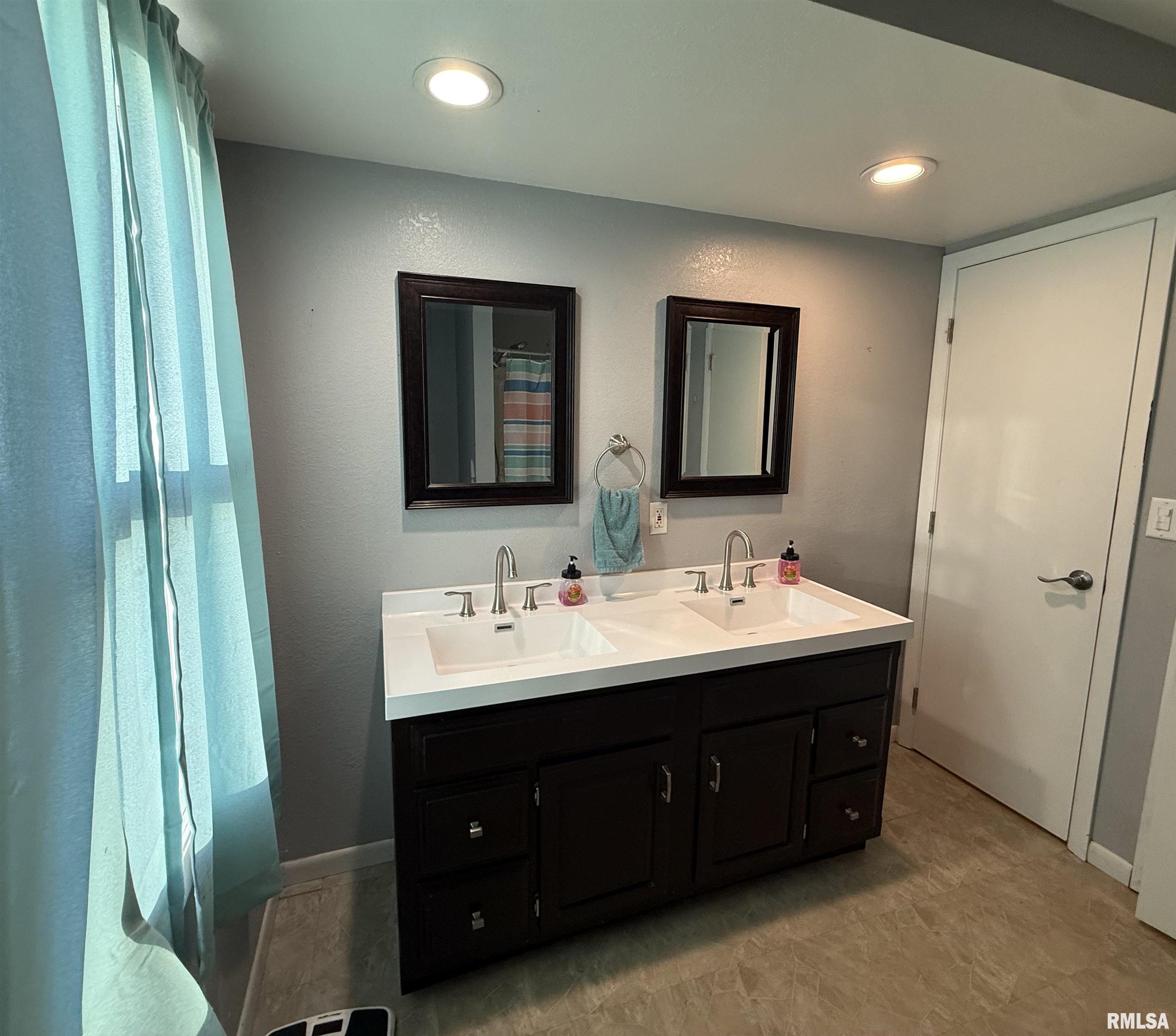 620 Jackson Street Warsaw, IL 62379 - Photo 6 of 13 Gallery Image 6