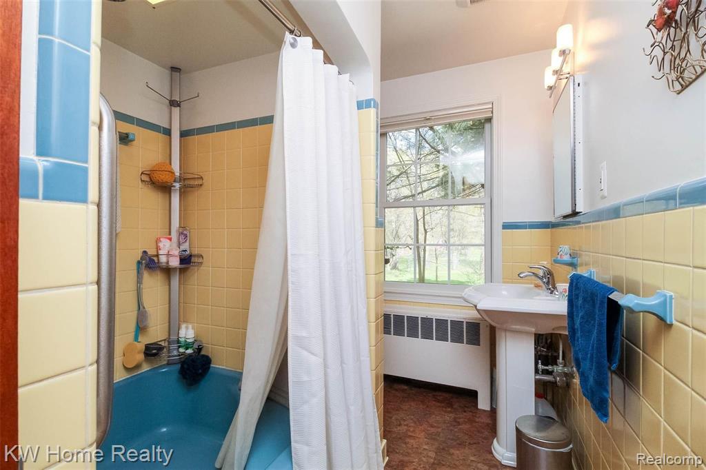 4659 White Lake Road White Lake, MI 48383 - Photo 24 of 62