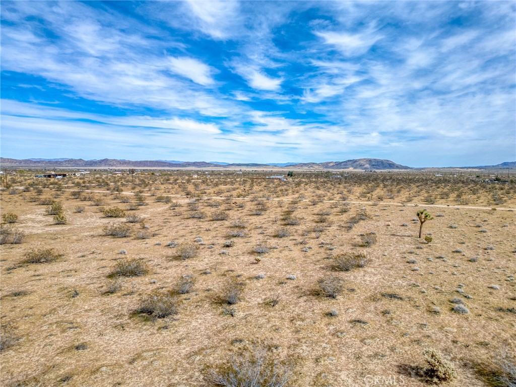 147 Little Road Joshua Tree, CA 92252 - Photo 13 of 37