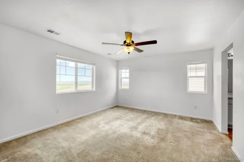 $560,000 | 919 North Undergrove Way, Aurora, CO 80018