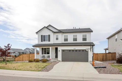$560,000 | 919 North Undergrove Way, Aurora, CO 80018