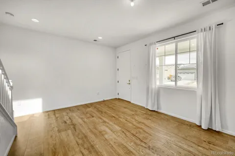 $560,000 | 919 North Undergrove Way, Aurora, CO 80018