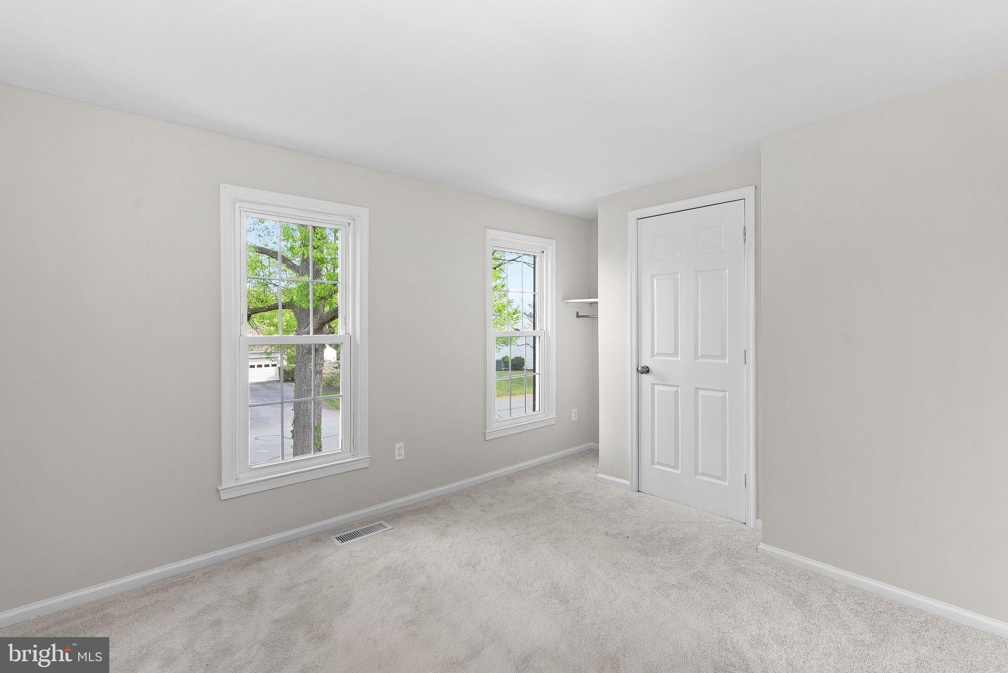 105 Peyton Road Sterling, VA 20165 - Photo 42 of 68 2nd bedroom on Upper Level