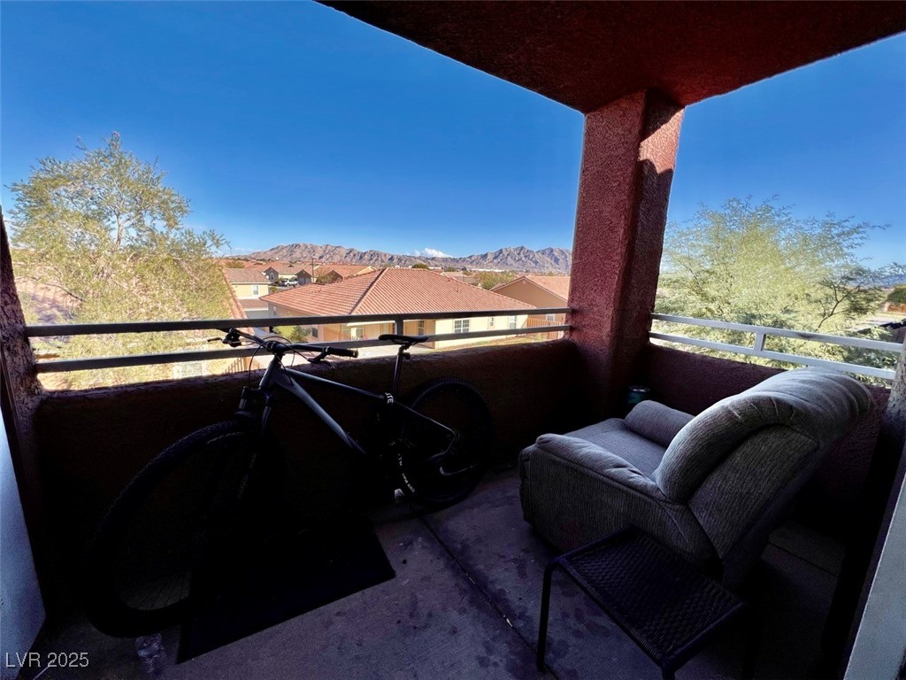 4730 East Craig Road, Unit 2071 Las Vegas, NV 89115 - Photo 17 of 23 Balcony with a mountain view