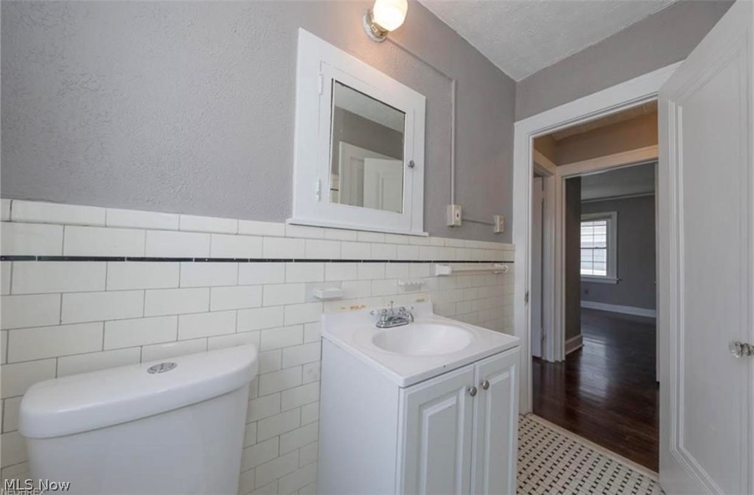3589 Avalon Road Cleveland, OH 44120 - Photo 13 of 25