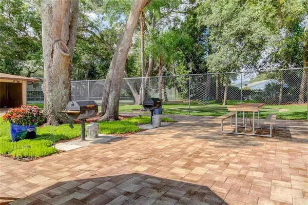 $1,850 | 3295 Fox Chase Circle, Unit 105, Palm Harbor, FL 34683