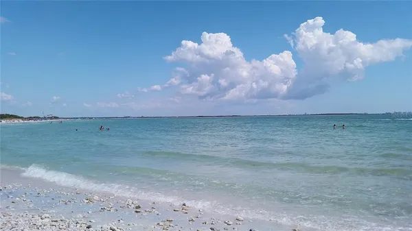 $1,850 | 3295 Fox Chase Circle, Unit 105, Palm Harbor, FL 34683