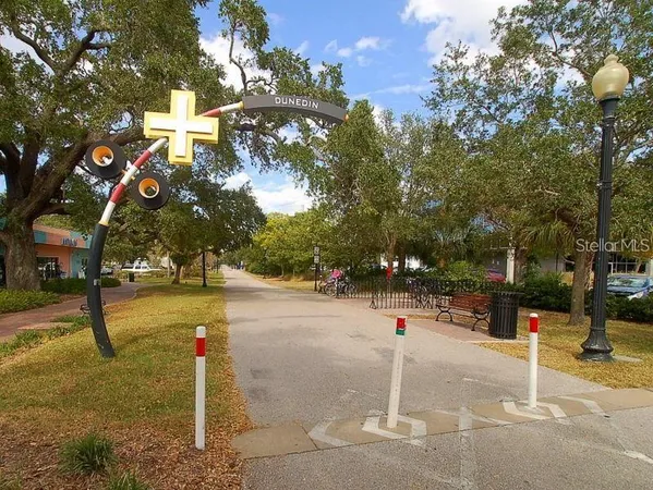 $1,850 | 3295 Fox Chase Circle, Unit 105, Palm Harbor, FL 34683