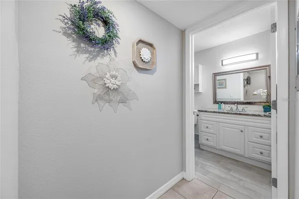 $1,850 | 3295 Fox Chase Circle, Unit 105, Palm Harbor, FL 34683