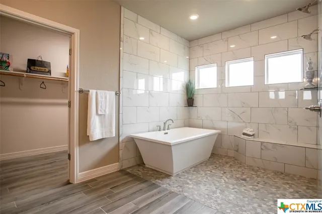 $449,977 | 1014 Winchester Drive, Nolanville, TX 76559